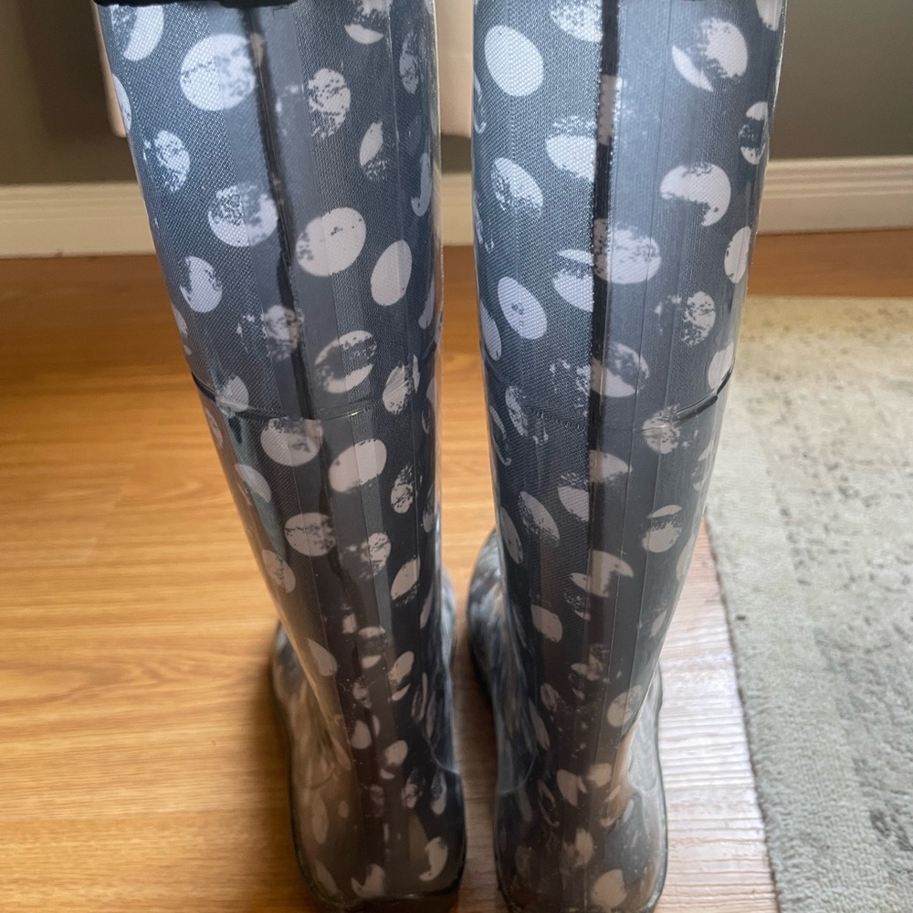 Kamik Gray Polka Dot Rain Boots - Picture 3 of 5